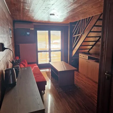 Houseboat Slnecne Jazera, 1 Senec