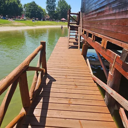 Apartamento Houseboat Slnečné Jazerá, 1