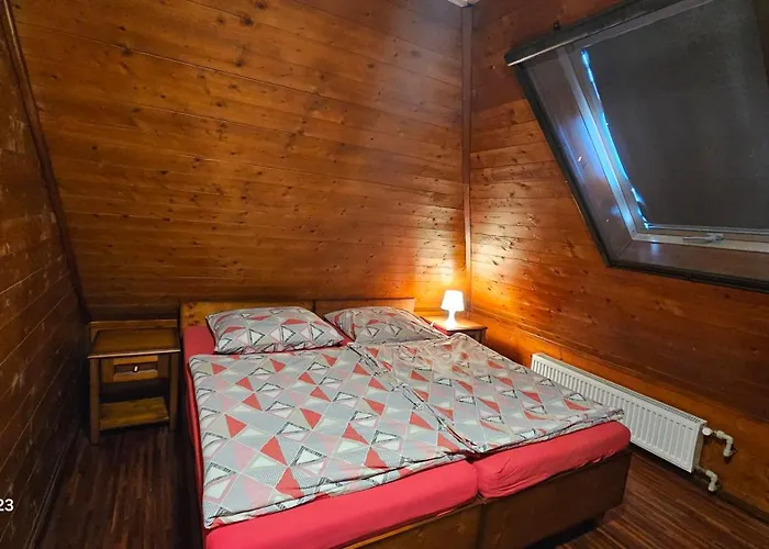 Houseboat Slnecne Jazera, 1